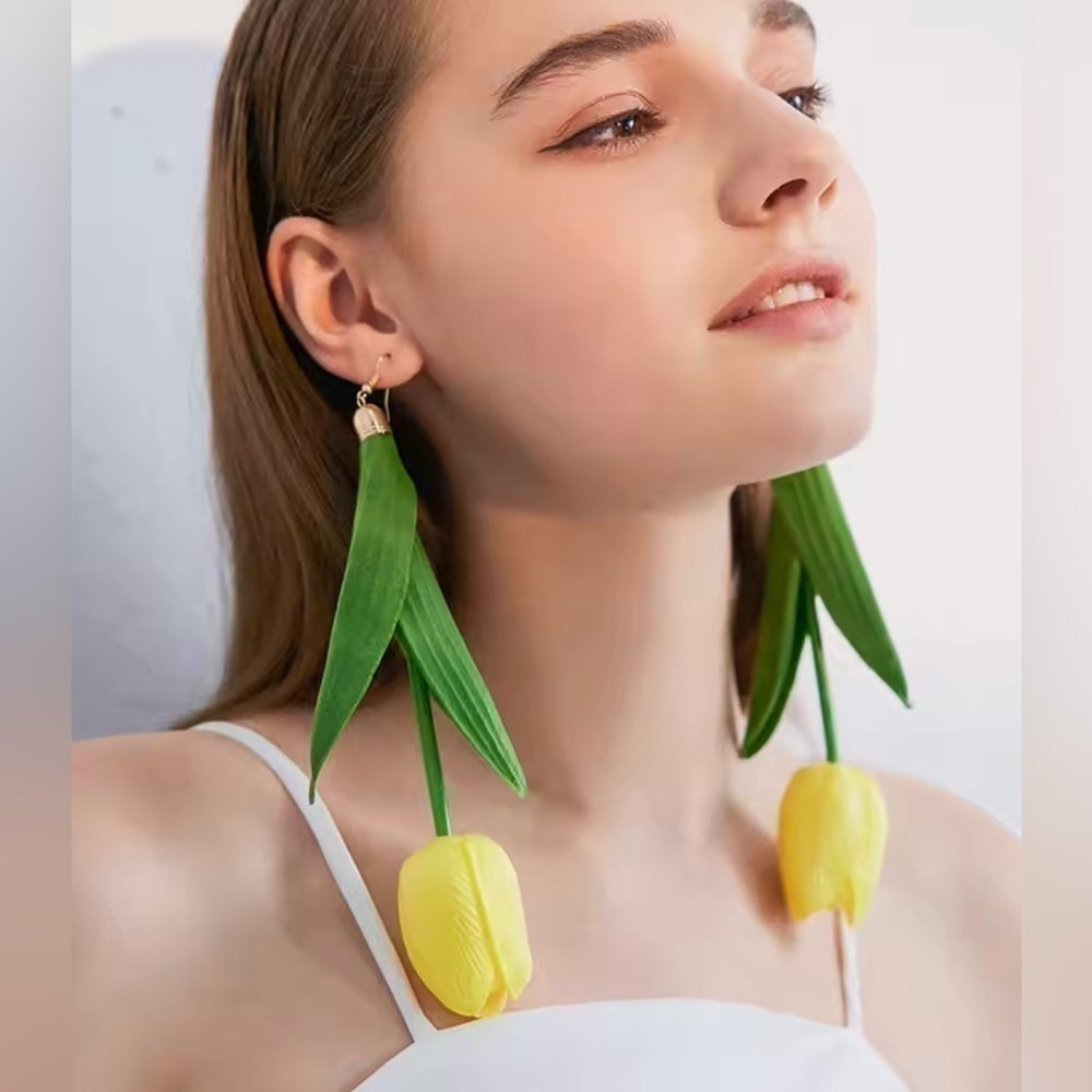 Tulip Flower Earrings - Yellow